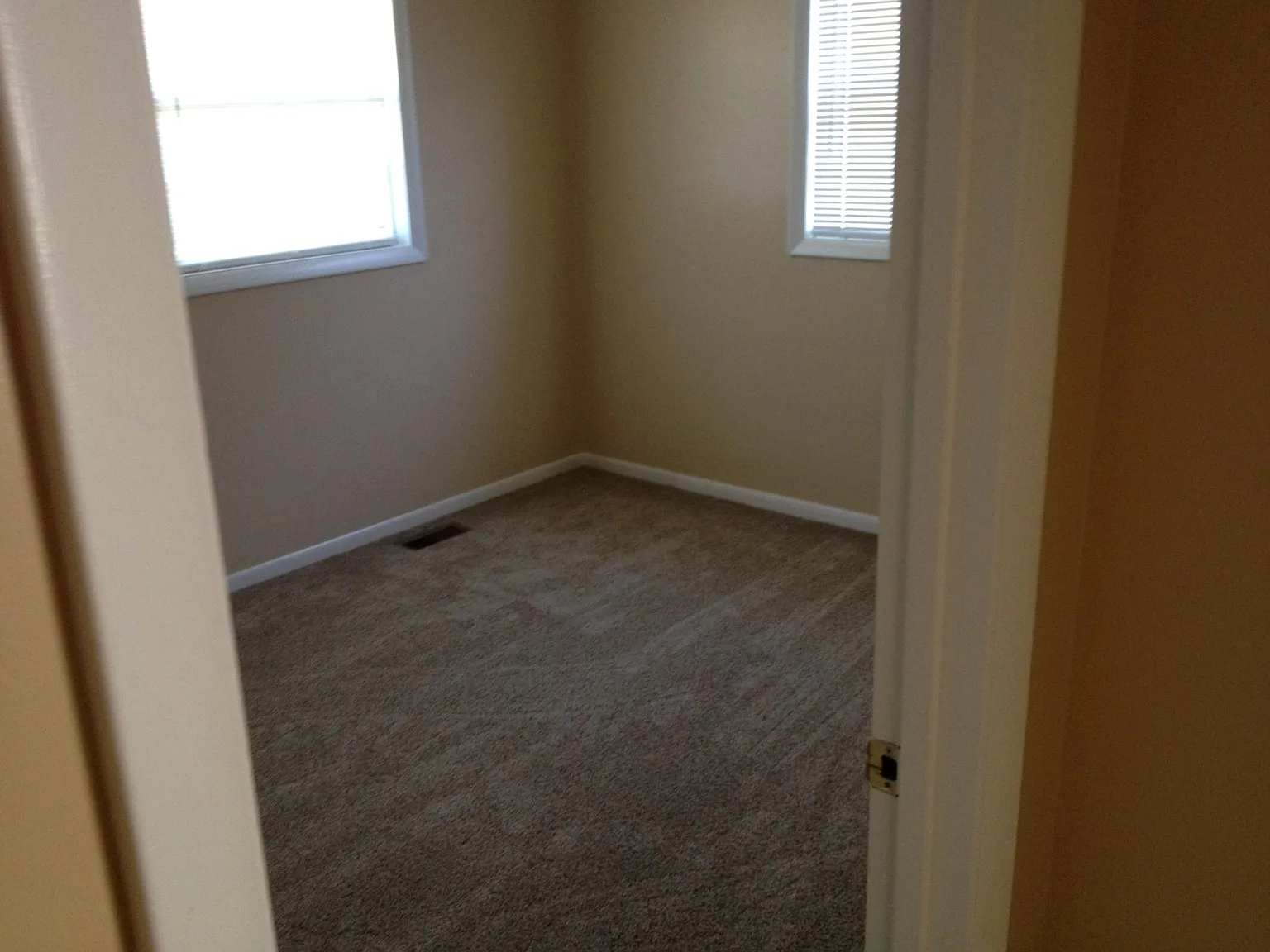 3 bed, 1178 sqft, $1,100 — Photo 4