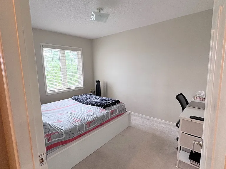 26 Atlantis Dr — Photo 13