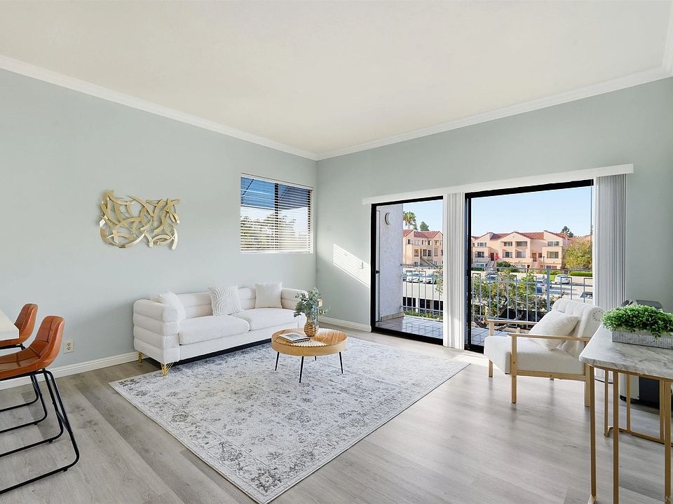 1st image of 8310 Regents Rd Unit 3H