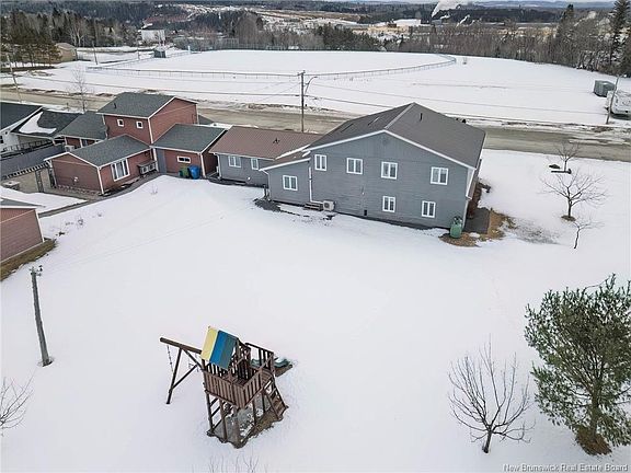 2nd image of 53 Centennial St