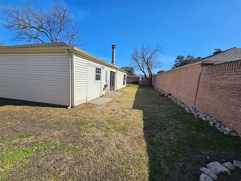 8319 Wind Veil Dr — Photo 46