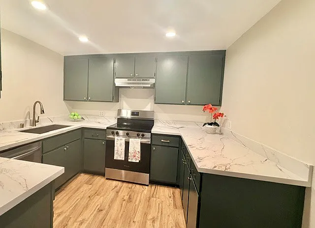 1603 E Cypress St #C — Photo 5