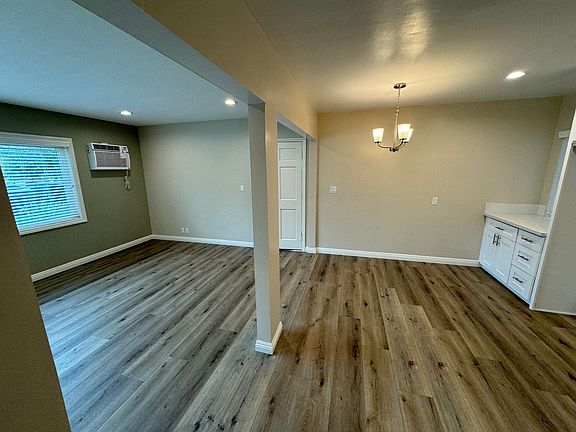 4th image of 341 N Stoneman Ave APT C