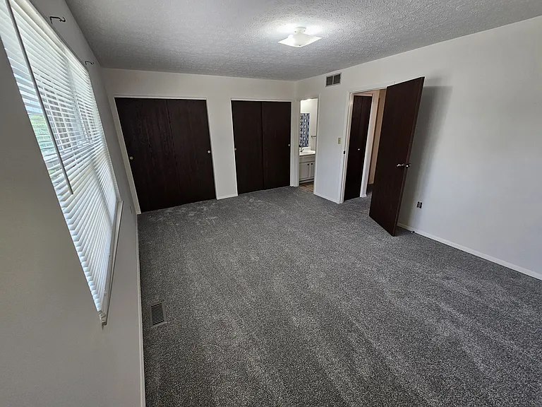 265 N Ashbrook Cir — Photo 9