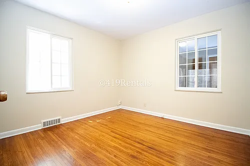 2424 Lambert Dr — Photo 11