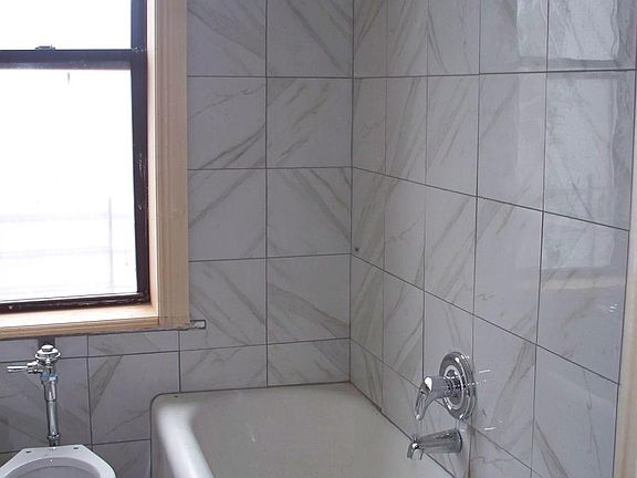 3rd image of 8840 144th St APT C1