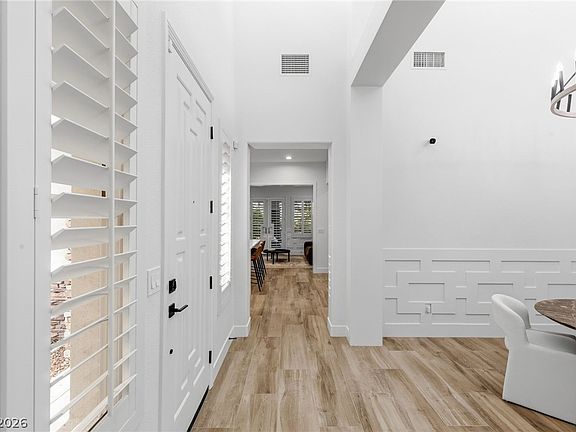 3rd image of 11280 Granite Ridge Dr Unit 1044