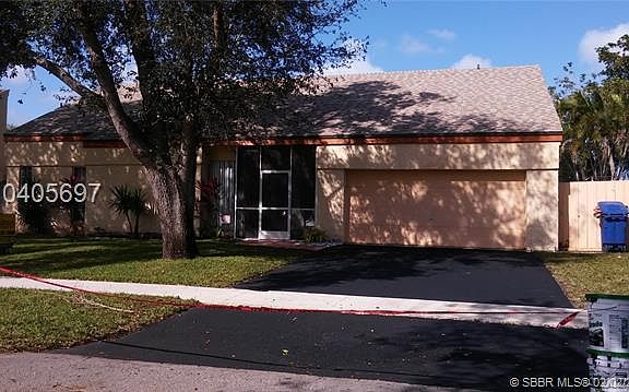 2nd image of 9001 Crescent Dr