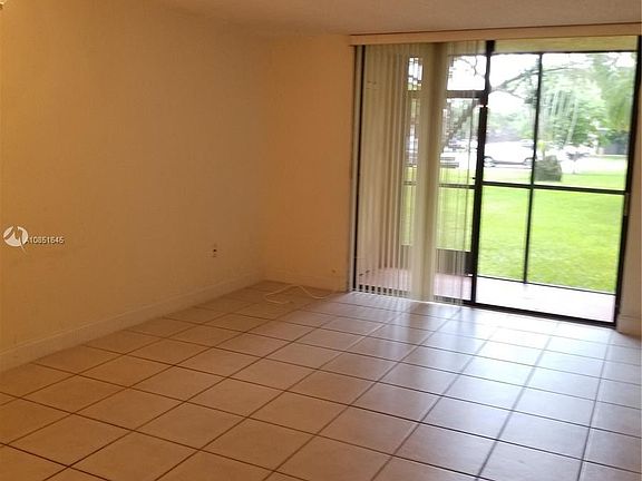 3rd image of 8025 SW 107th Ave APT 109