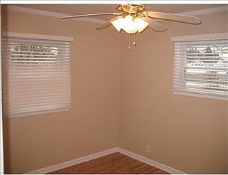 4th image of 819 Northwood Dr