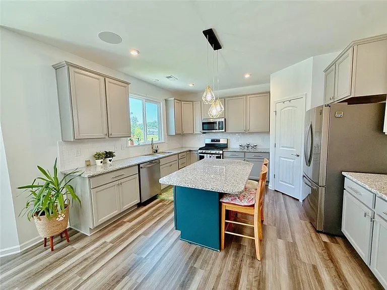 1810 Primrose Park Rd — Photo 5