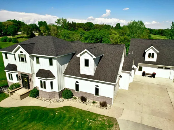 1207 S Martin St, Fergus Falls, MN 56537