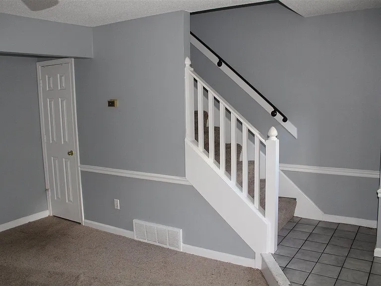 5573 Tulip Tree Dr — Photo 6