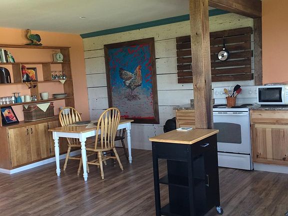 KITCHEN AND DINING