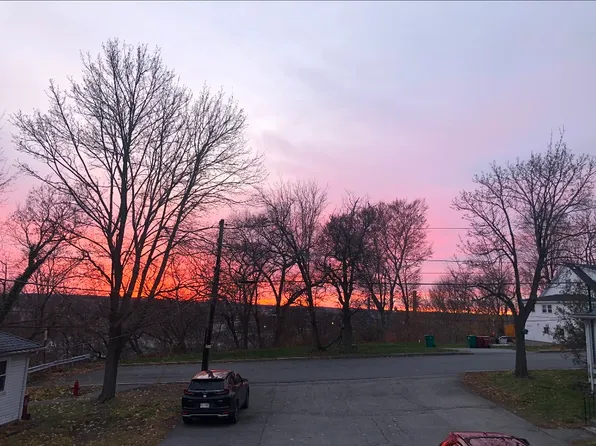 11 Beacon St #1, Lowell, MA 01850