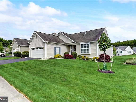 2nd image of 115 Springmill Dr
