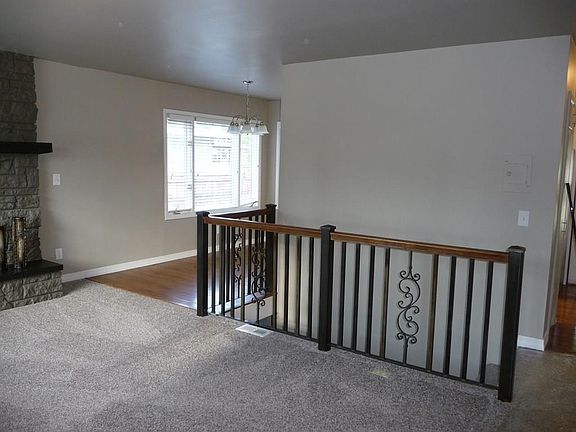 4th image of 419 Glen Dr