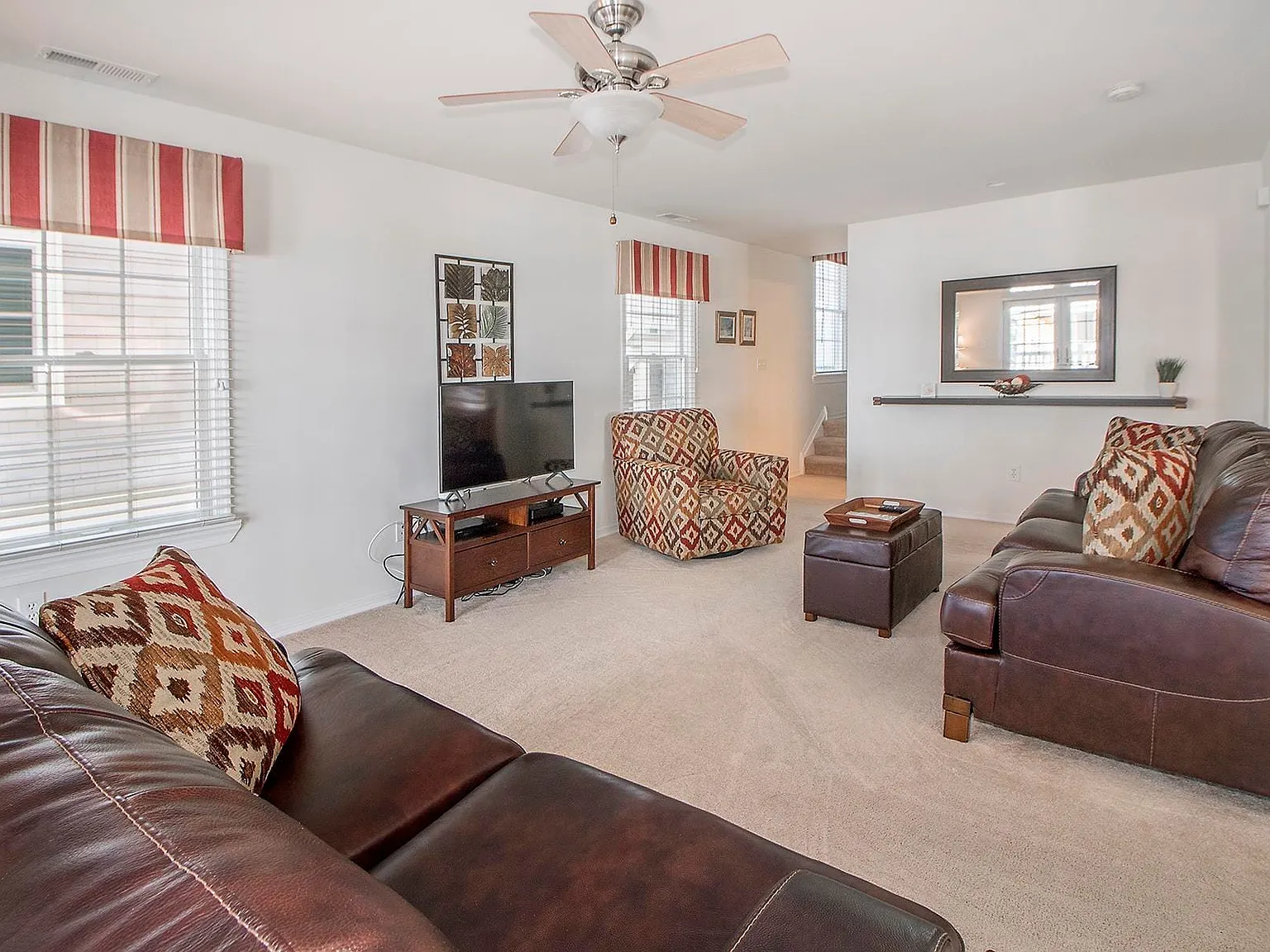 4 bed, 2.0 bath, $6,500 — Photo 4