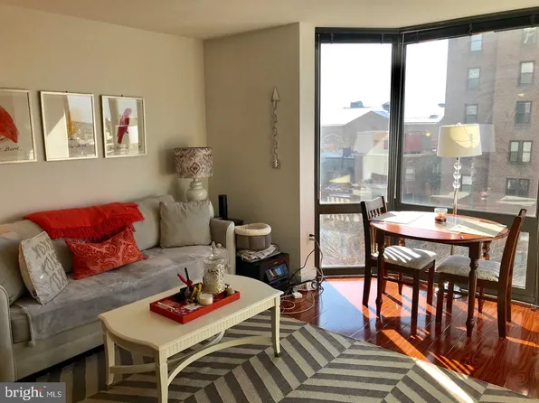 2018-32 Walnut St #8F, Philadelphia, PA 19103