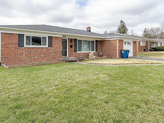 2nd image of 3021 Pinehurst Rd