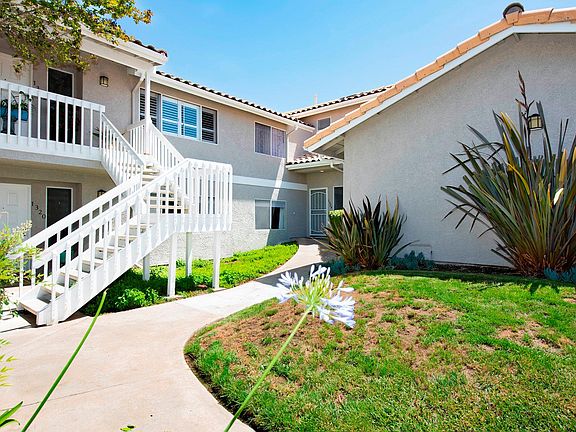 2nd image of 1324 Palomar Pl
