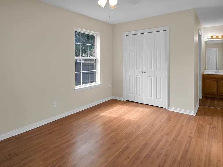 5711 Arlington Park Dr — Photo 13