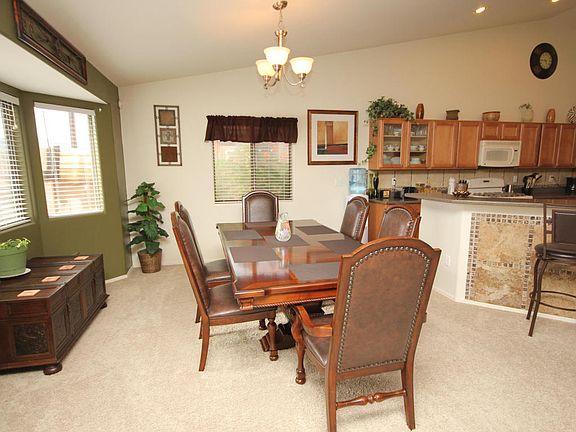 3rd image of 1019 S Grantham Dr