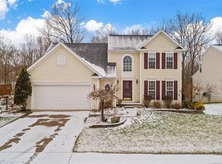 210 Treetop Spur, Akron, OH 44321