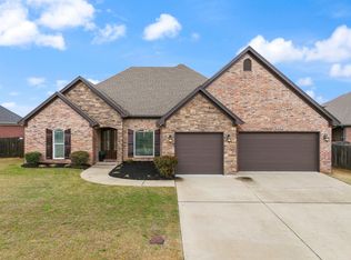 1715 Pecan Creek Dr, Conway, AR 72034