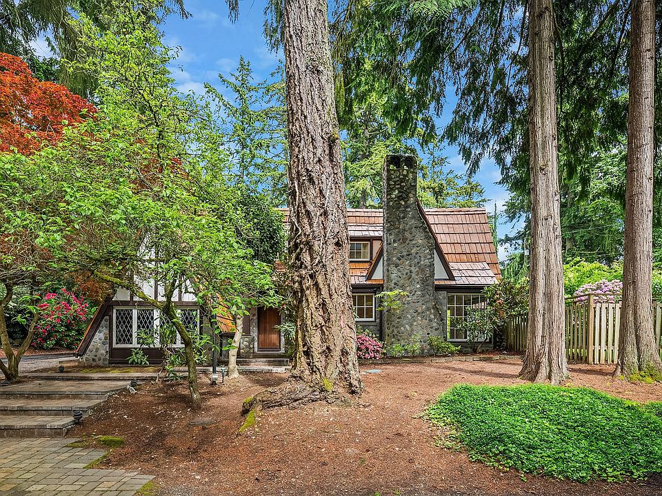 Beautiful home in quiet treed neighborhood