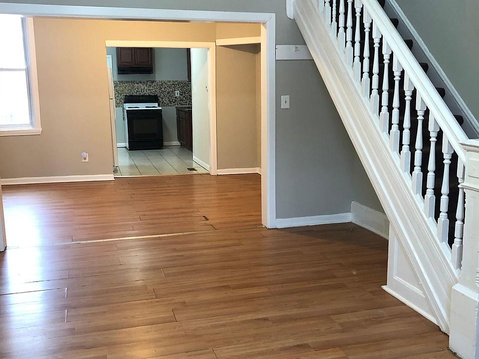 1st image of 416 N 60th St