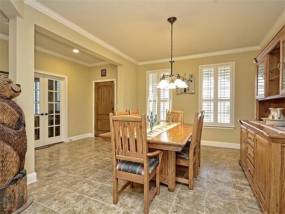 4th image of 107 Coleto Creek Ln