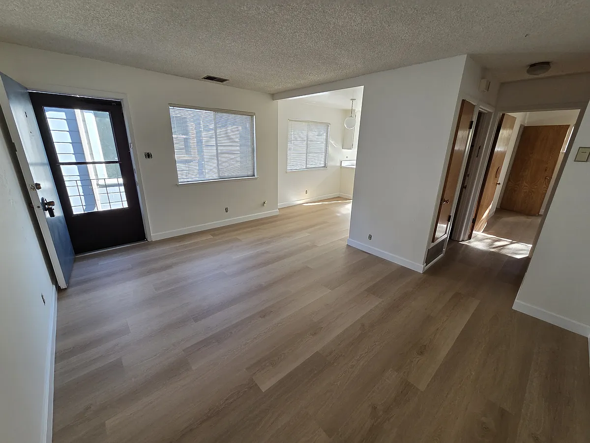 Building Photo - 548 Haight Ave #C