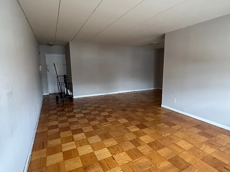 211 Johnson Ave — Photo 9