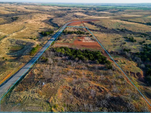 77878 N 2080th Rd, Leedey, OK 73654