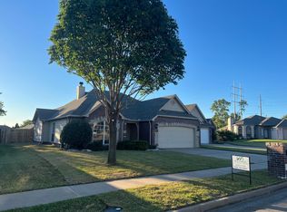 11614 S Mulberry Ct, Jenks, OK 74037