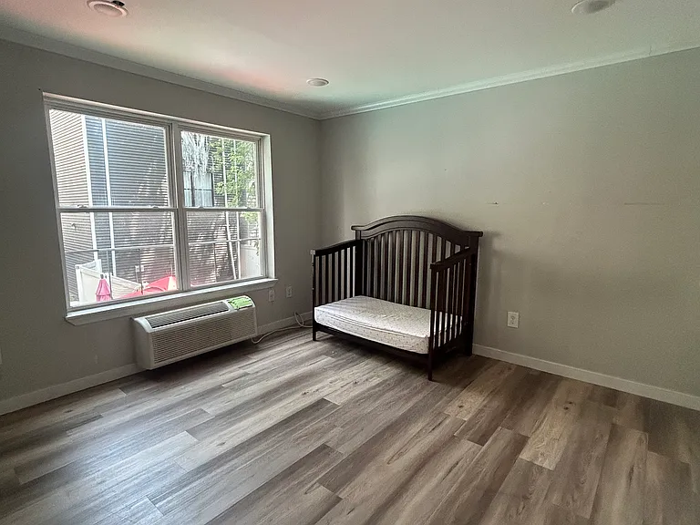 113-115 12th Ave #206 — Photo 7