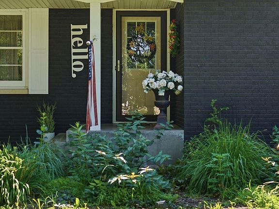 5th image of 3760 S 40th St