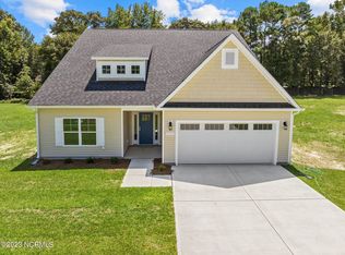 102 Red Maple Ln, New Bern, NC 28562