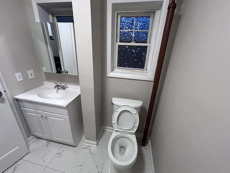 2512 Central Ave #1 — Photo 8