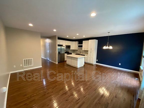 4th image of 4275 Arthur Ct