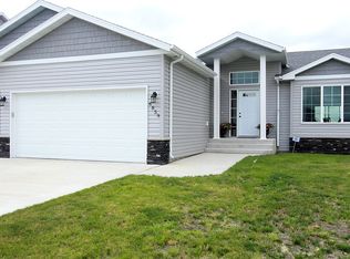 6859 24th St S, Fargo, ND 58104