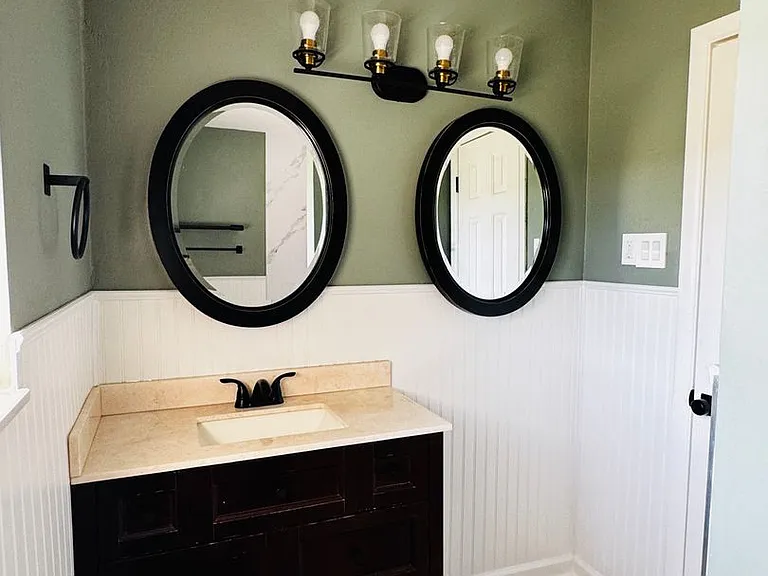 1005 Oakwood Ln — Photo 25