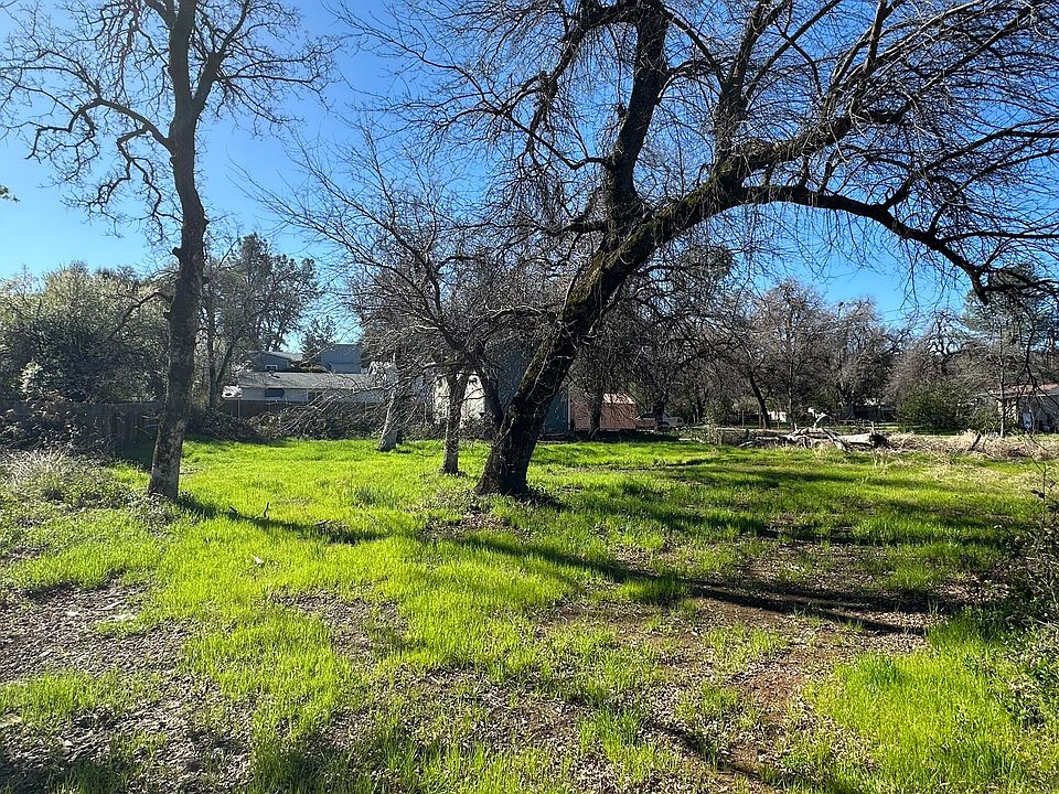 2nd image of Sacramento St