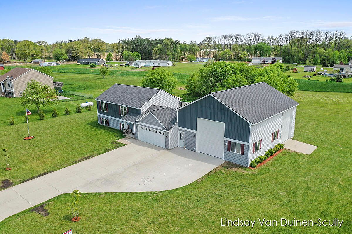 2532 Foxglove Dr, Middleville, MI 49333 MLS 23016008 Zillow