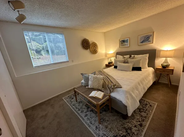 11635 100th Ave NE Unit A-4, Kirkland, WA 98034