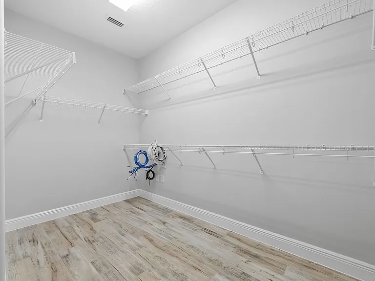 8134 Loren Cove Dr — Photo 17