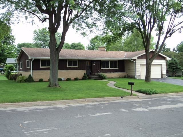 1st image of 560 S Preston Dr