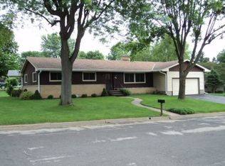560 S Preston Dr, Richland Center, WI 53581