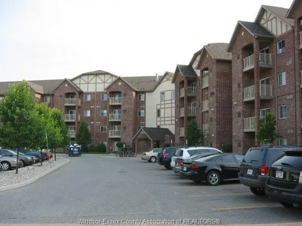 3160 Wildwood Dr, Windsor, ON